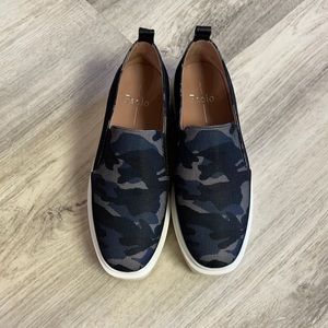 Linea Paolo Kai Platform Sneaker